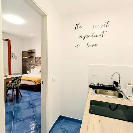 Apartment Oikos Design